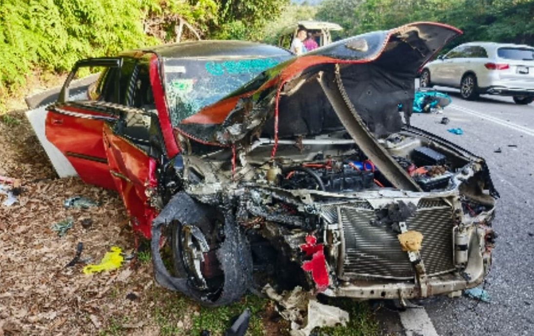 供星洲网:马口通往金马扬路发生6辆交通工具连环撞,导致1死多伤