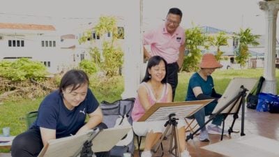 多名画家受邀波中校园写生 绘出“波中之美”！