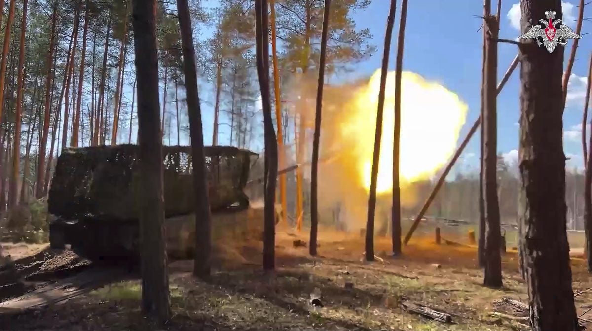 俄军夜间向乌克兰发射创纪录的479架无人机