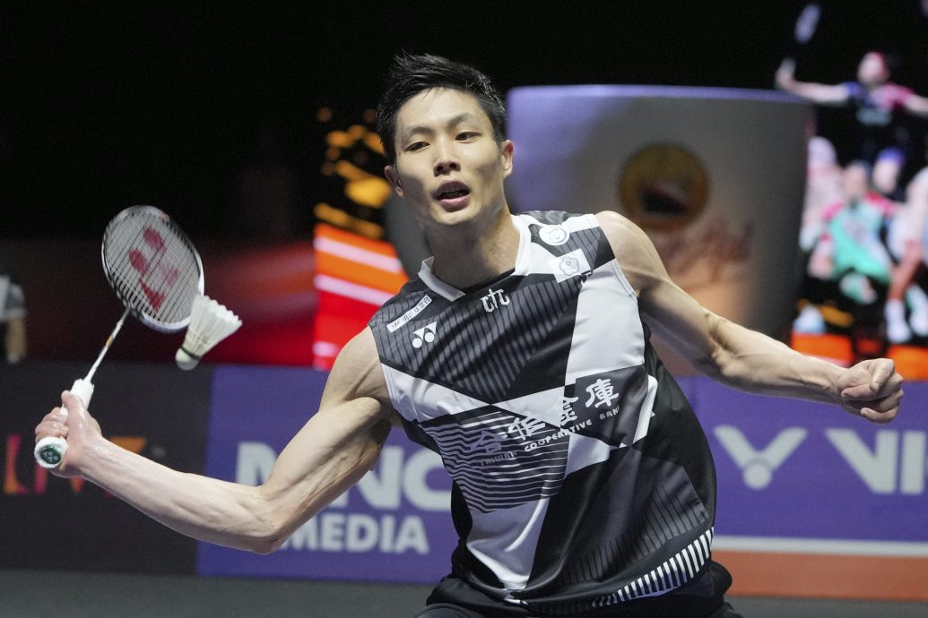 克服癌症老而弥坚  周天成可成大马年轻球员榜样