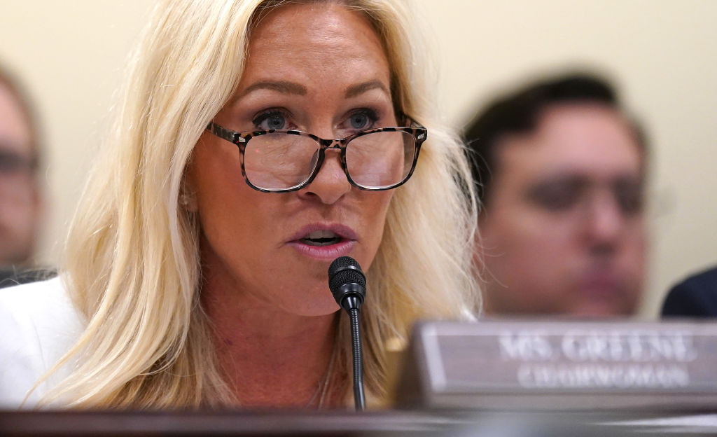 党内议员窝里反 批白宫动武违宪