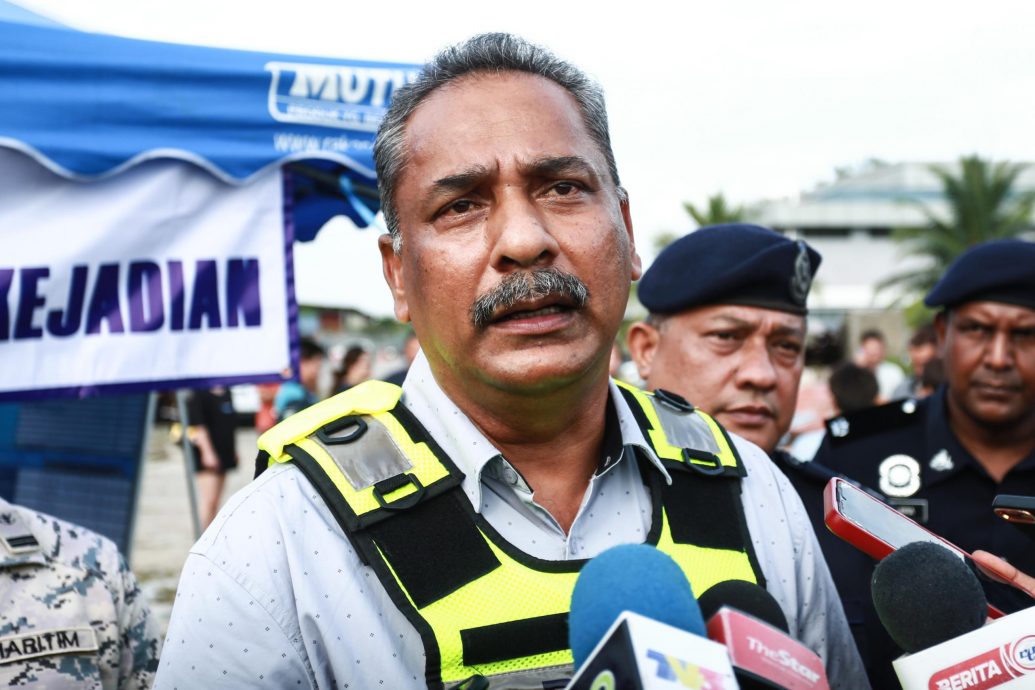 巴生北区警区:快艇第二次试航翻覆