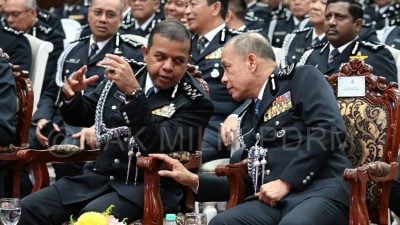 新任总警长见证移交职权   2警队部门迎新总监