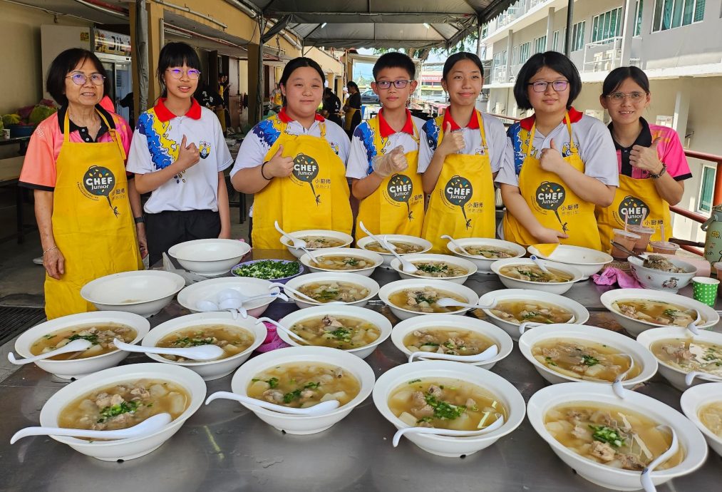 暖势力 | 霹4独中学生当一日“小厨师” 为宾客献佳肴 体验做饭的不易