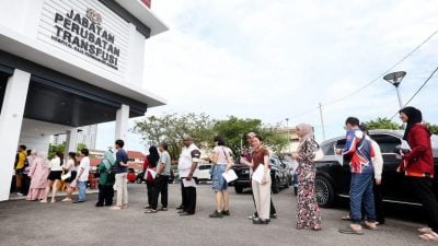 UPSI学生车祸引起关注  数百人涌捐血救人 