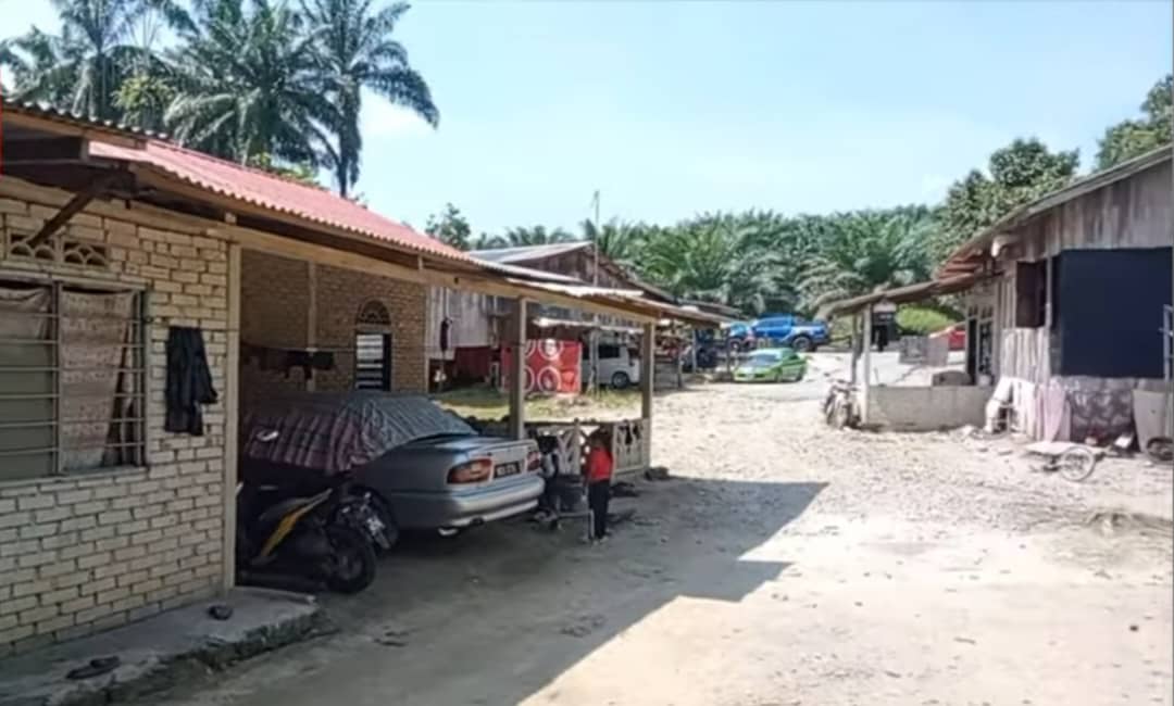 当大部分家庭早已享有电力供应之际,位于阿济尔甘榜遮浪的六户家庭却仍处于“黑暗时代”,过去30年来始终未能获得电力供应,只能依靠发电机维持基本日常所需。