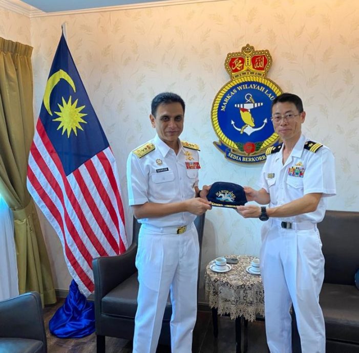 全国：日本海上自卫舰“春雨”号（Harusame）停靠关丹港口，并与关丹海军进行友好交流