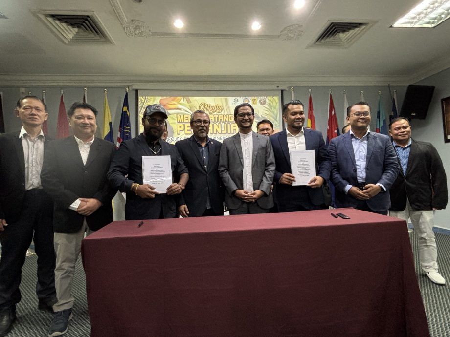 全国：谢奥马见证2私企签约   砂拉越发展黄梨罐头工业