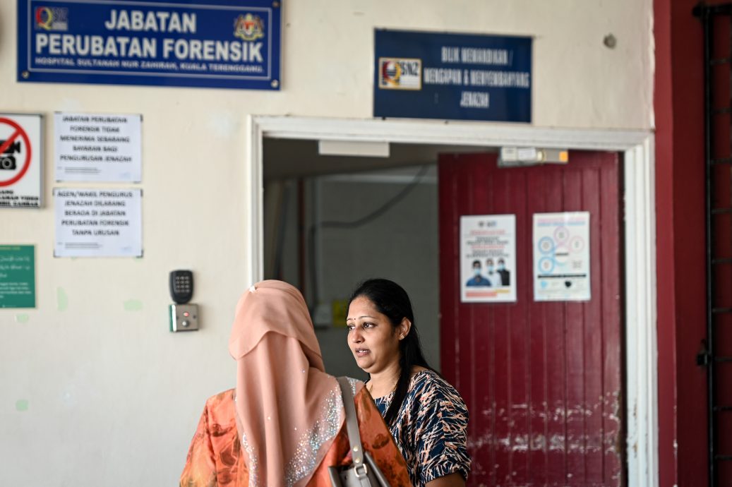 全国：（已签发)在勿述停泊岛海域发生的翻覆船只悲剧中溺毙的三名死者遗体，将分别运返北海和双溪大年安葬。