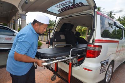 全:已签发/UPSI车祸:登嘉勿述社区慈善组织(Amal Besut)已协调并安排超过20辆救护车,协助将目前在霹雳州医院接受治疗的苏丹依德利斯教育大学(UPSI)学生送返登嘉