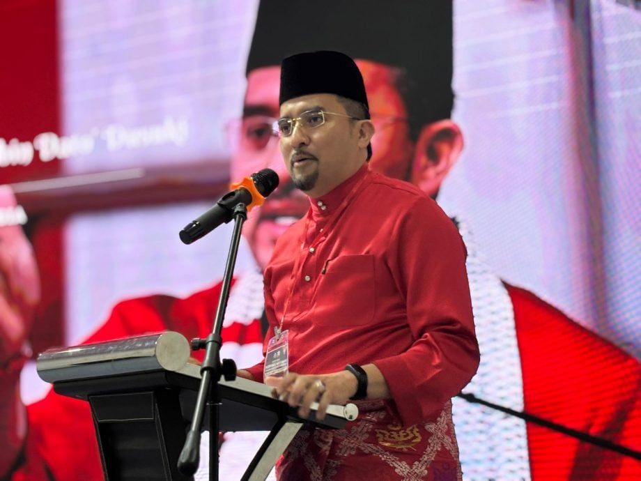 全(已签):巫统总秘书拿督阿斯拉夫说,距离第16届全国大选(PRU16)仅剩2年的这段期间,巫统必须避免并尽量减少任何内部动荡和冲突。