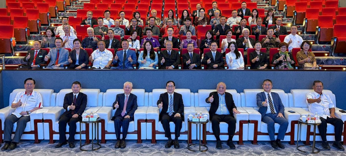 全球61所参与海上丝绸之路华侨华人博物馆联盟成立：吴添泉：讲好全球华人故事