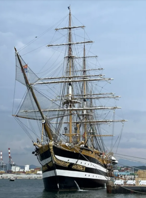 全球最美军舰结束世界巡旅　返意大利家乡受欢迎