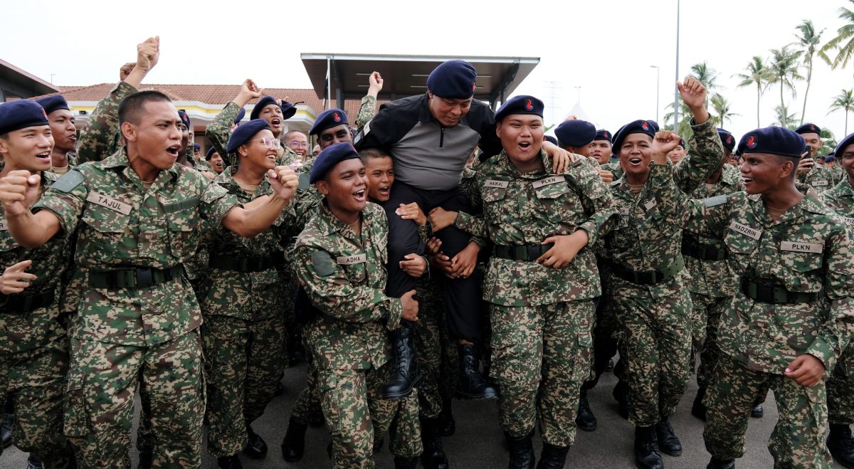 全：已签／国民服务结业礼