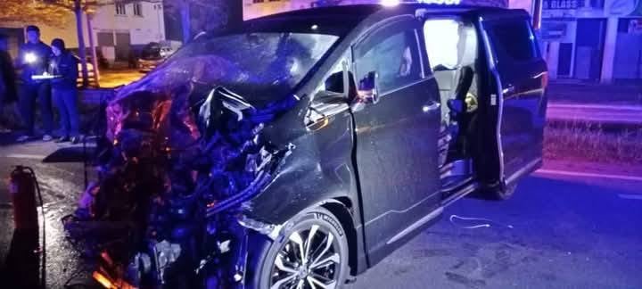 全:(已签发)副文/ 而连突车祸一家5口丧命