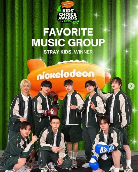 凭《Minecraft》夺儿童选择大奖 杰克布莱克被鬼口水淋身