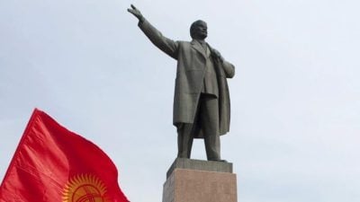 视频| 前苏联国家吉尔吉斯以城市美观为由 拆除最大列宁像