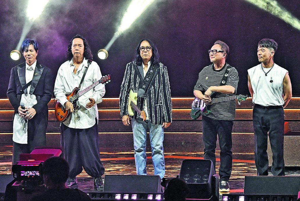 十大中文金曲|蝉联最优秀流行女歌手大奖 李幸倪出道14年实现大满贯