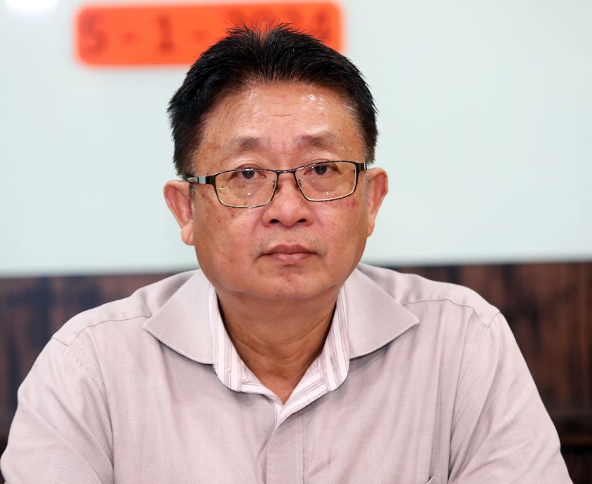 华总华人文化节:火炬半熄