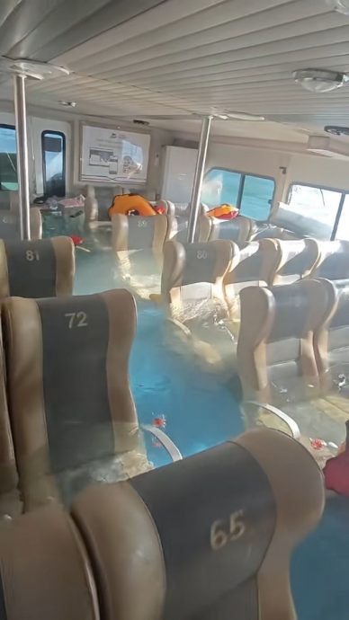 印尼峇厘岛游艇翻船 砸窗跳船逃生 94人全获救