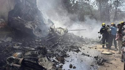 印度波空起飞坠毁 航空部长“震惊和悲痛”