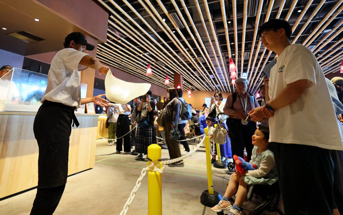 即时国内∕大马美食香飘大阪世博 “飞天印度煎饼”征服国际味蕾