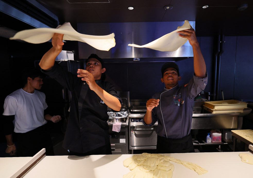 即时国内∕大马美食香飘大阪世博 “飞天印度煎饼”征服国际味蕾