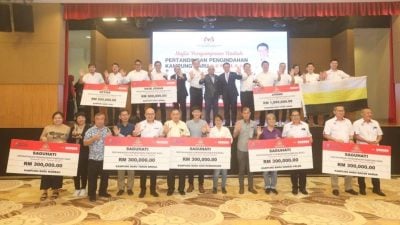 视频 | 霹爱大华新村美化大赛夺冠  赢走奖金100万