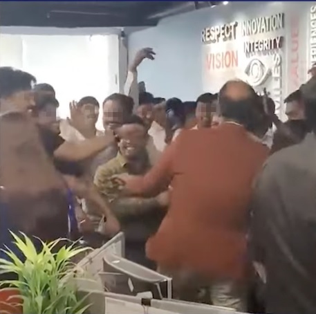 **即时国际**印度机场服务公司高层被揭空难数日后载歌载舞  社会强烈抨击