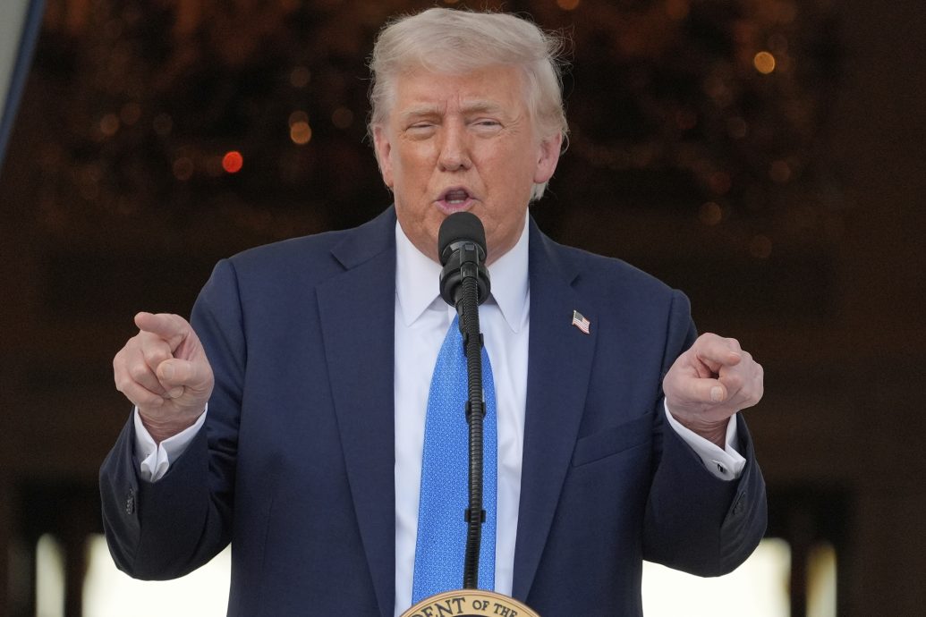 又想捞钱了?特朗普政府拟推“签证插队” 加价1000美元搞定