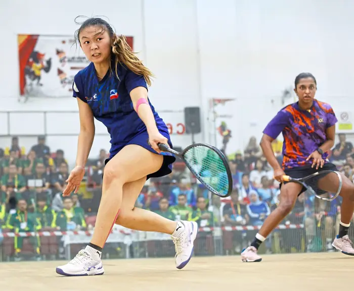 古晋亚洲壁球锦标赛| 8强爆冷淘汰艾拉  易昕颖“冷静”克敌