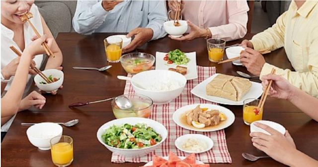 听男友父亲“一句话”纠结 网安慰：那是夸你！