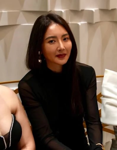 吴速玲与曹格离婚3年 算命师断言11月迎新桃花