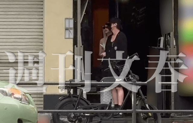 周鹤年撇性交易前AV女优 日媒曝背后环抱亲密照