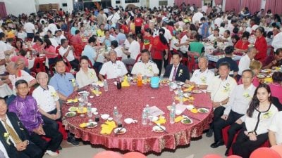 和丰明德善社周年庆联欢会   宴开81席 拨4.8万捐20单位