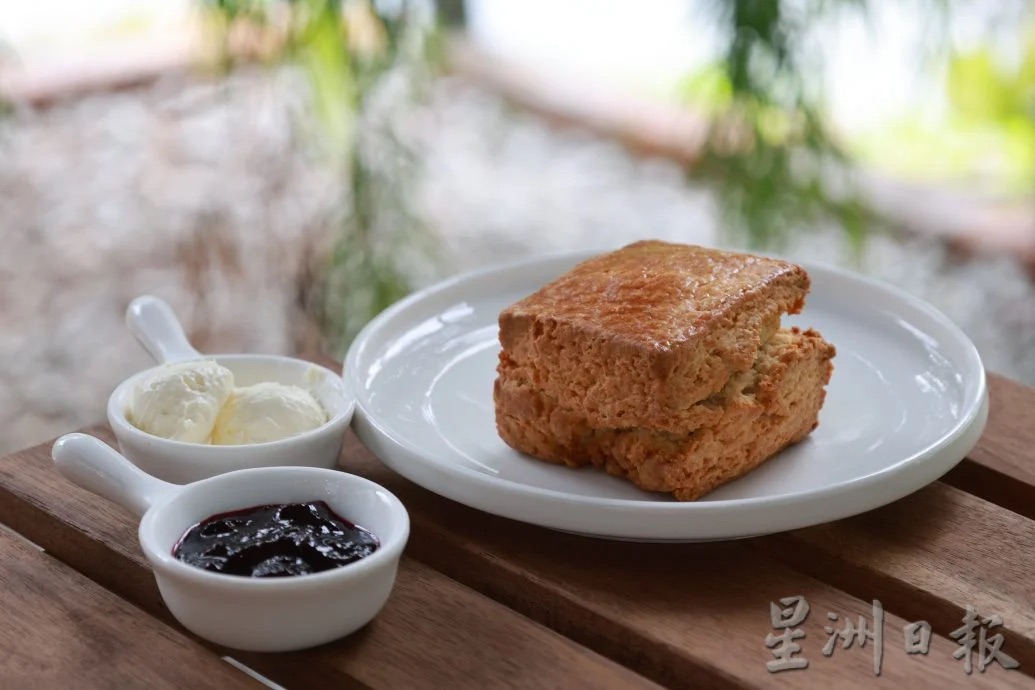 咖啡馆全电子支付政策惹议 顾客不能用现金给1星差评