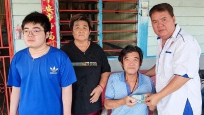 善心组织再捐4000 助莫珍歪患病家庭