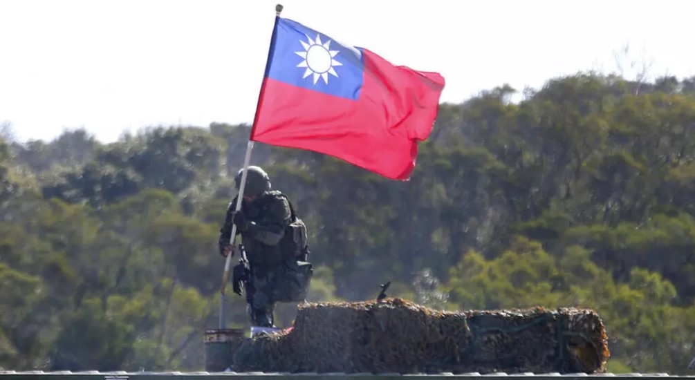 因应兵力短缺与中国威胁 台湾立法院通过台军加薪