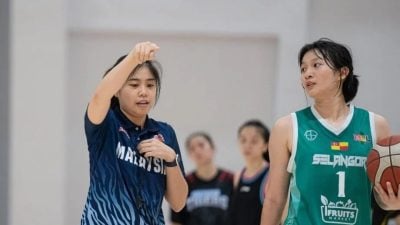 国家女篮连迎2国际赛 陈玉霞盼球员能擦出火花