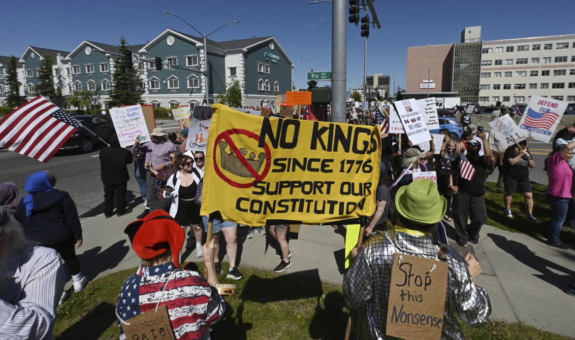 ***夜报封面副文