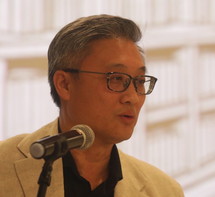 大奖·生活书店启幕礼 张念群：赞书店新空间唤醒沉思年代