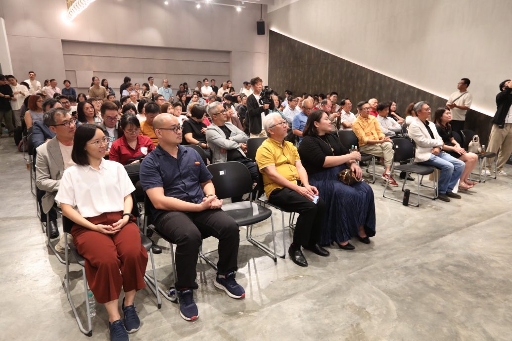 大奖·生活书店启幕礼 张念群：赞书店新空间唤醒沉思年代