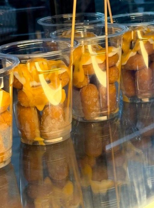 大道休息站食安亮红灯？ 女子怒揭香肠发霉长白毛！