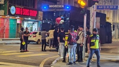 隆西冷街执法  捕24非法外劳