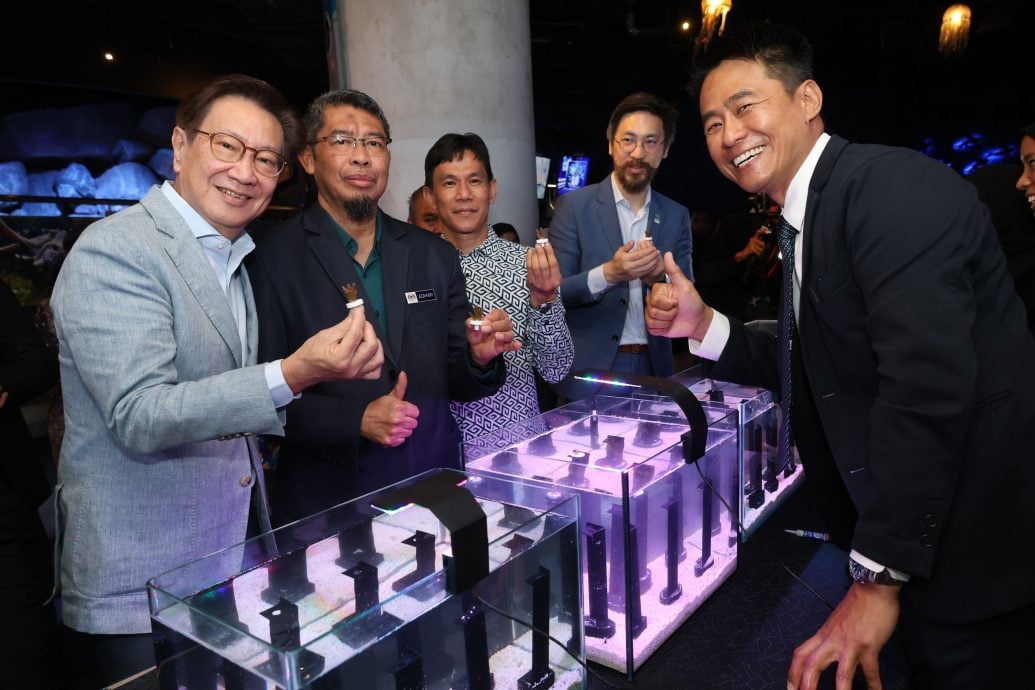大都会封面/水族馆与UMT推动领养珊瑚计划/