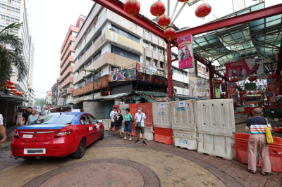 茨厂街次期工程动工   小贩冀工程“按期交货”