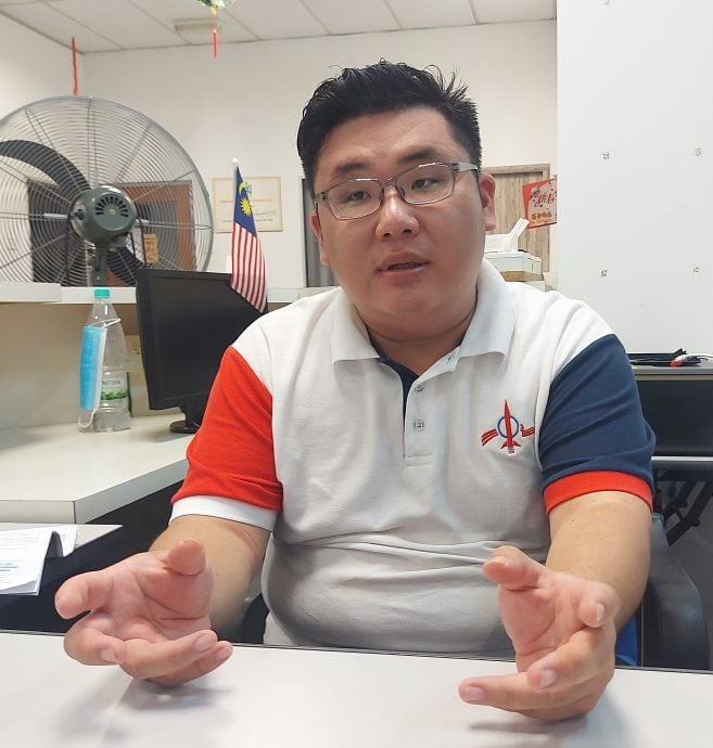 大都会/老千大耳窿不满李文彬插手,恫言烧屋烧服务中心/1图