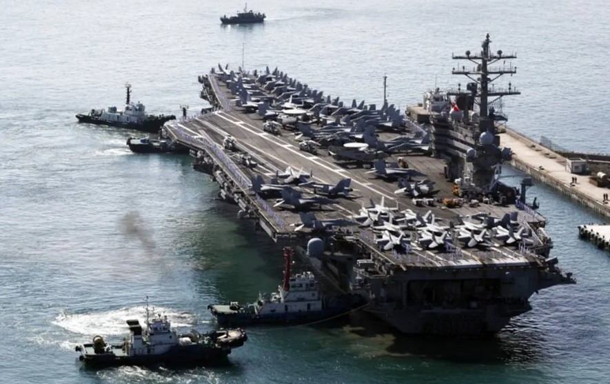 天下事   美国航母