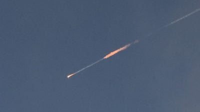 以伊冲突 | 停火协议破功 伊朗否认违约   以色列指伊朗射导弹令回击