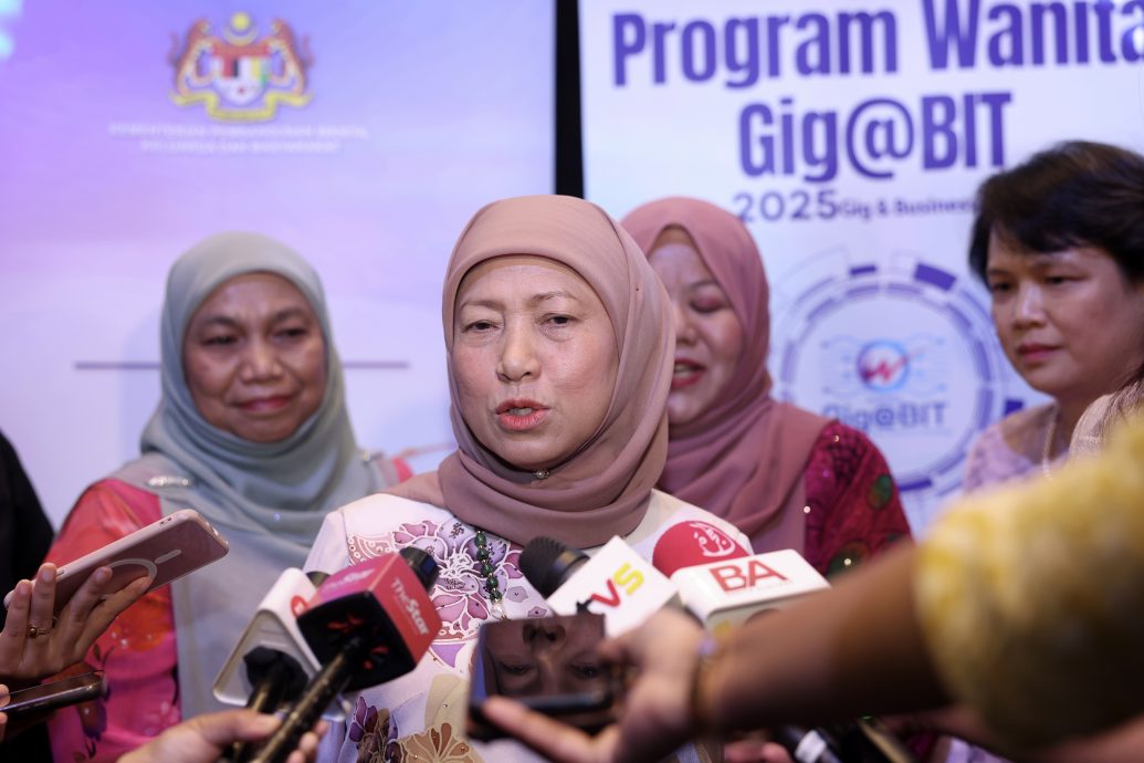 女性劳动力仅56.3% 每年GDP流失200亿 妇女部长鼓励女性居家创业